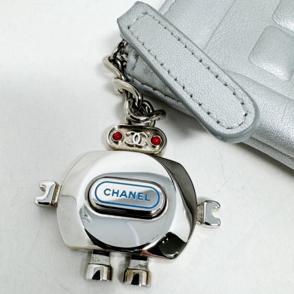 CHANEL Cambon Keyboard Clutch Bag - Picture 9 of 14